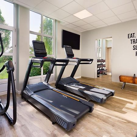 Courtyard By Marriott Dortmund Hotel Bagian luar foto